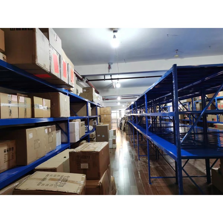 河南漯河中型層板貨架 體育用品零售的200公斤載重優(yōu)選